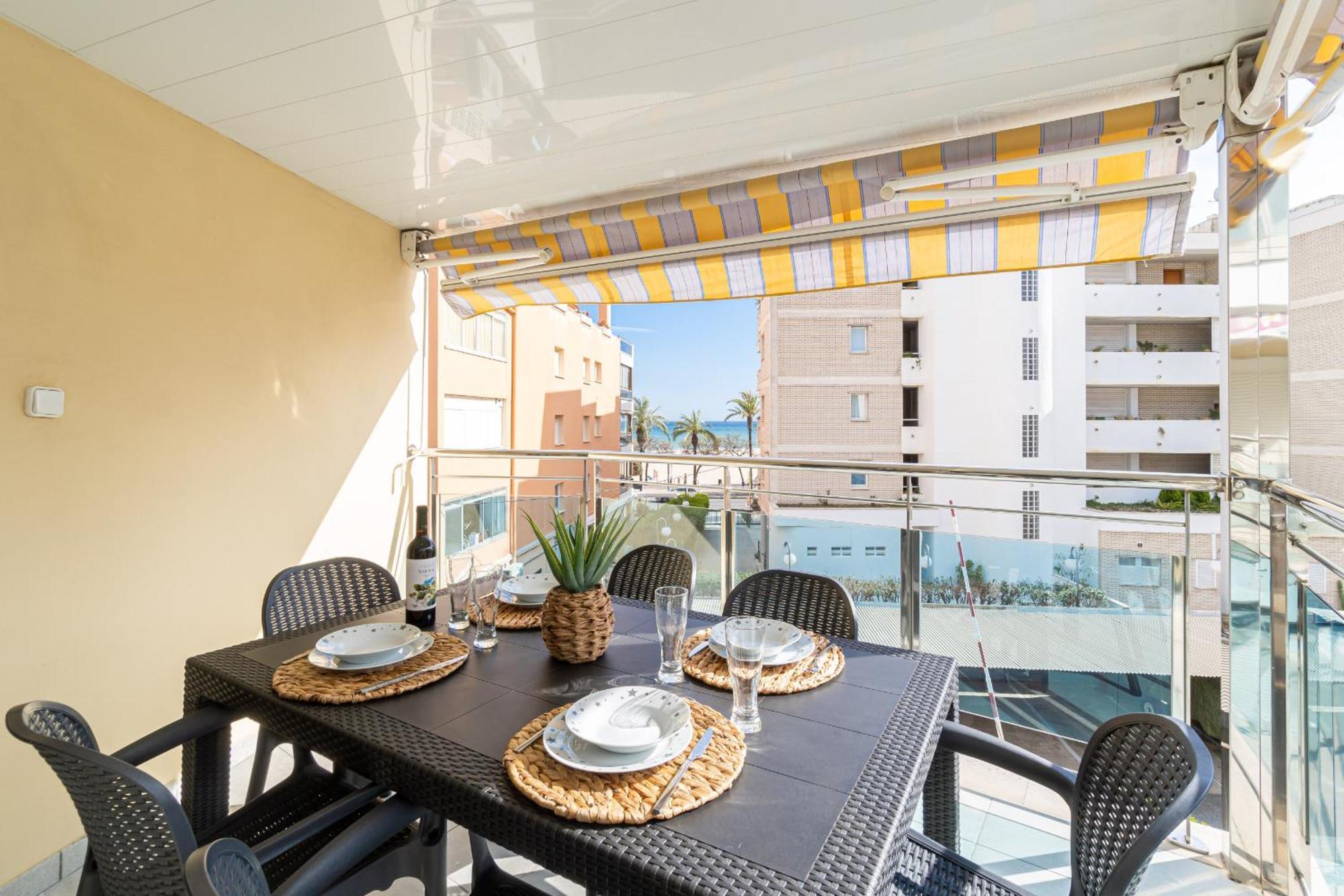 Mediterranean Way - Mar Blau Cambrils Exterior photo